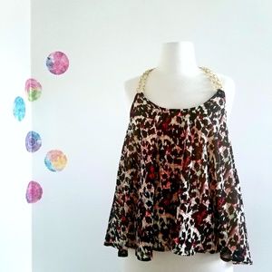 XOXO print flowy top gold chain straps size M
